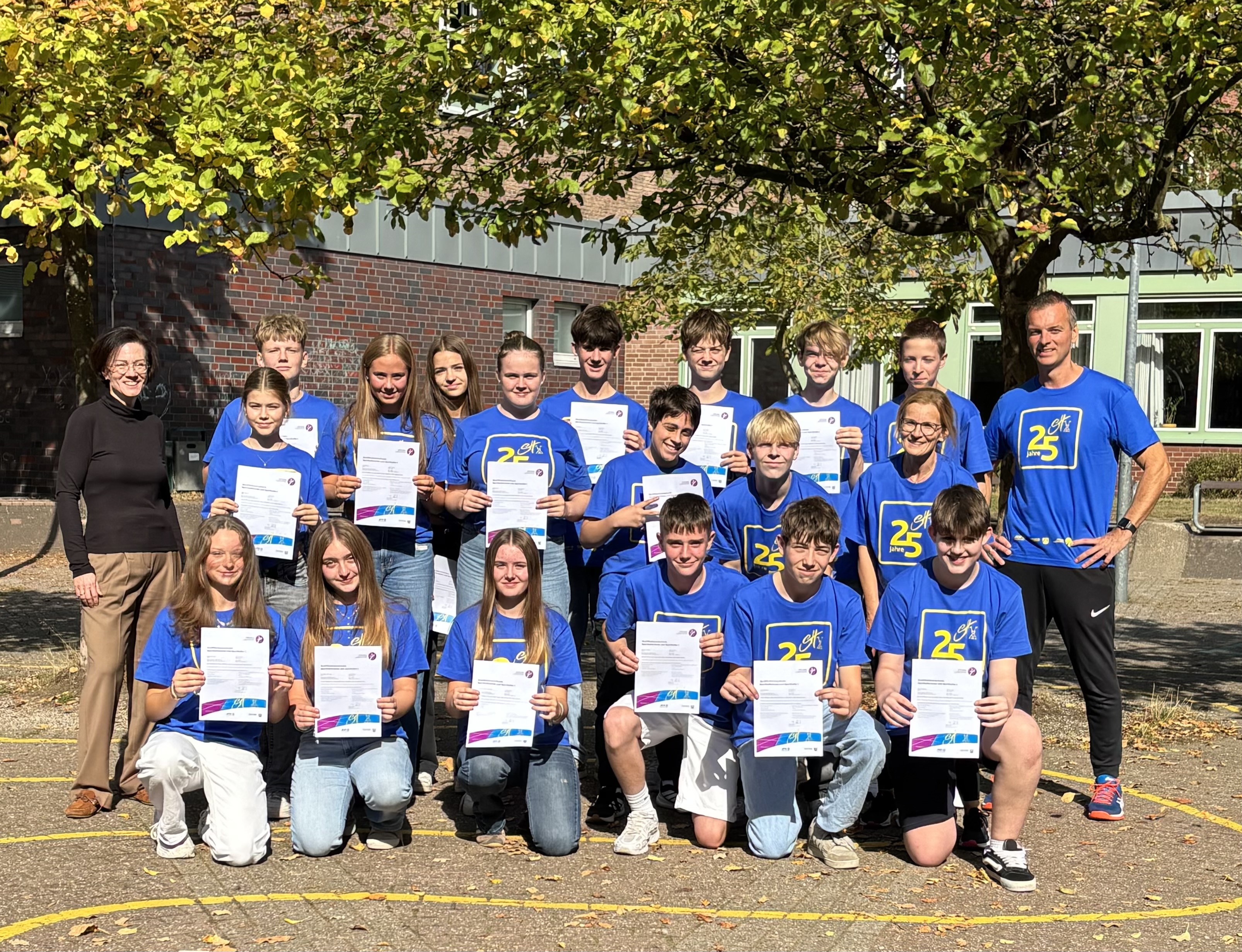 Nachrichtenbild: 17 neue Sporthelferinnen und Sporthelfer am Mariengymnasium!