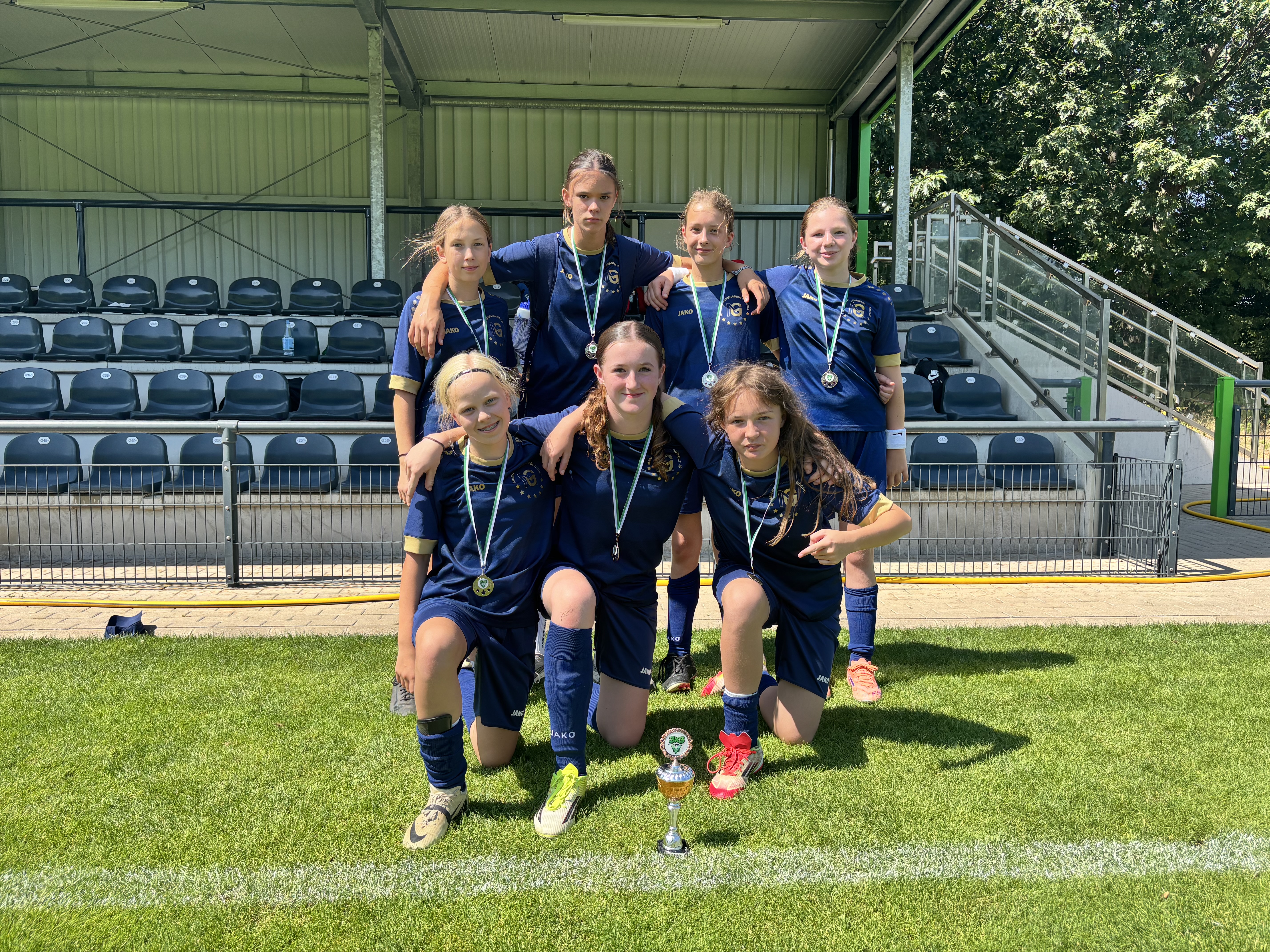 Nachrichtenbild: 4. Platz im Landesfinale: Mariengymnasium-Mädchen erneut mit starker Leistung