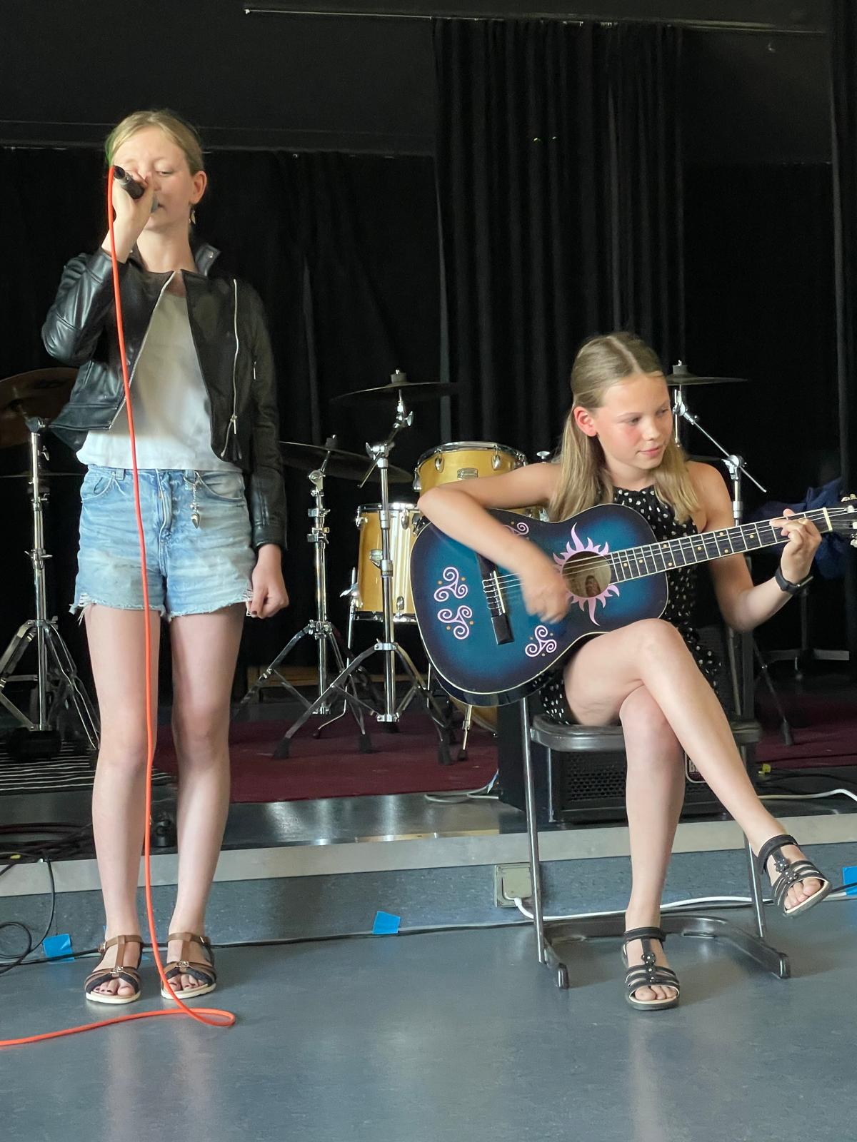 Bild 13 von 15 im Bilderkarussel