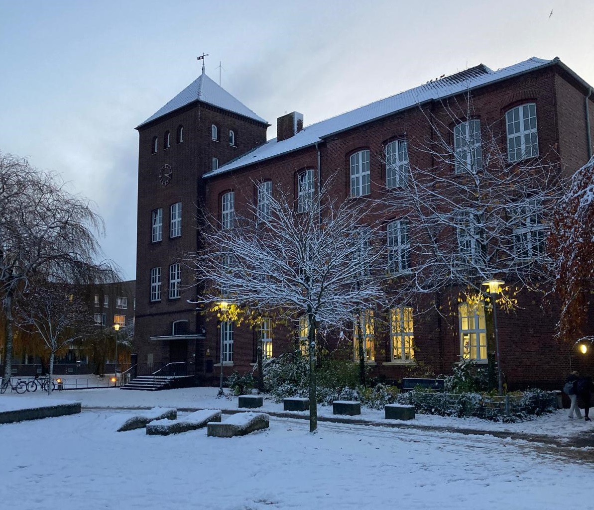 Nachrichtenbild: Wintereinbruch auch am Mariengymnasium