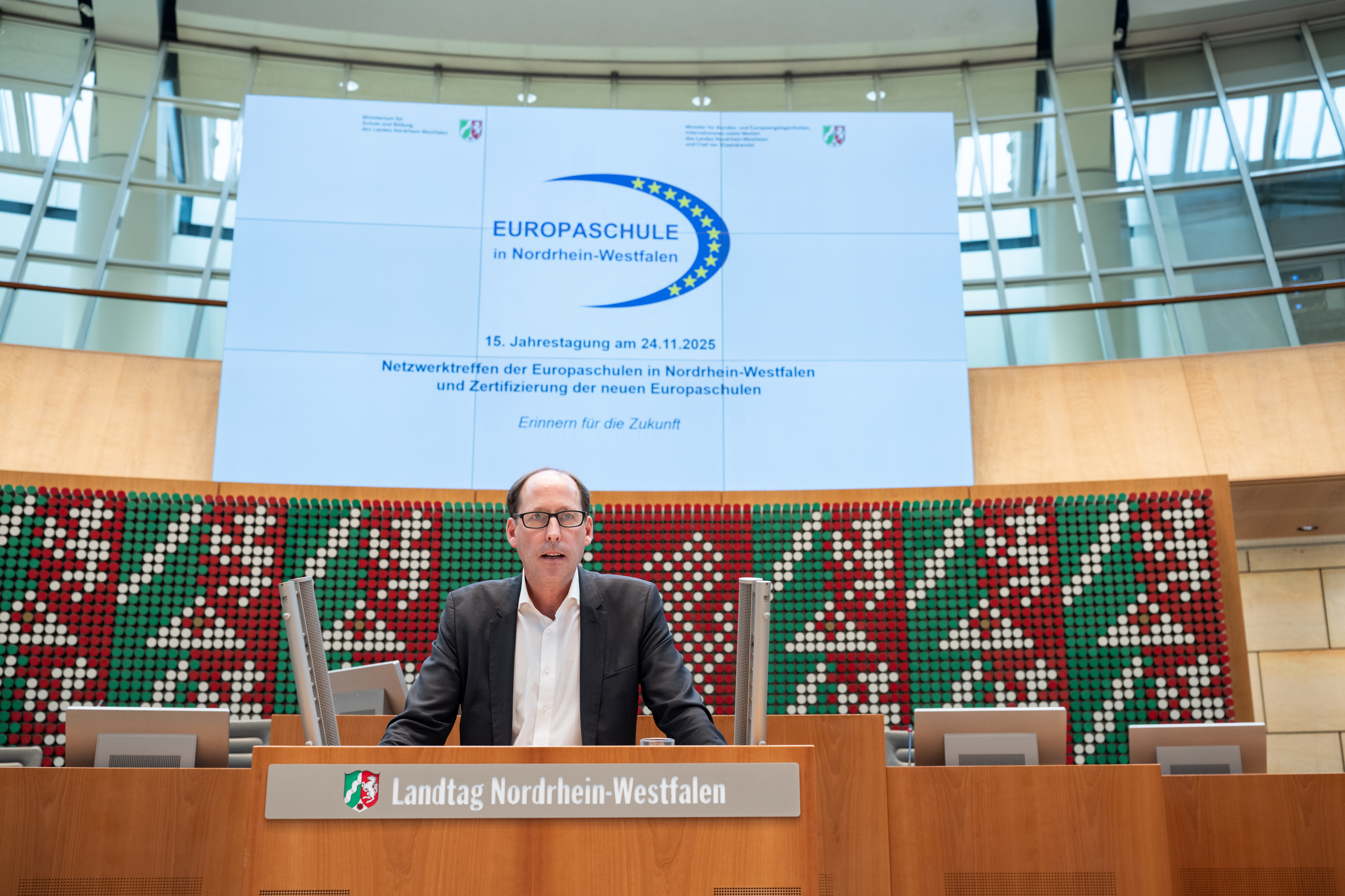 Bild 4 von 6 im Bilderkarussel