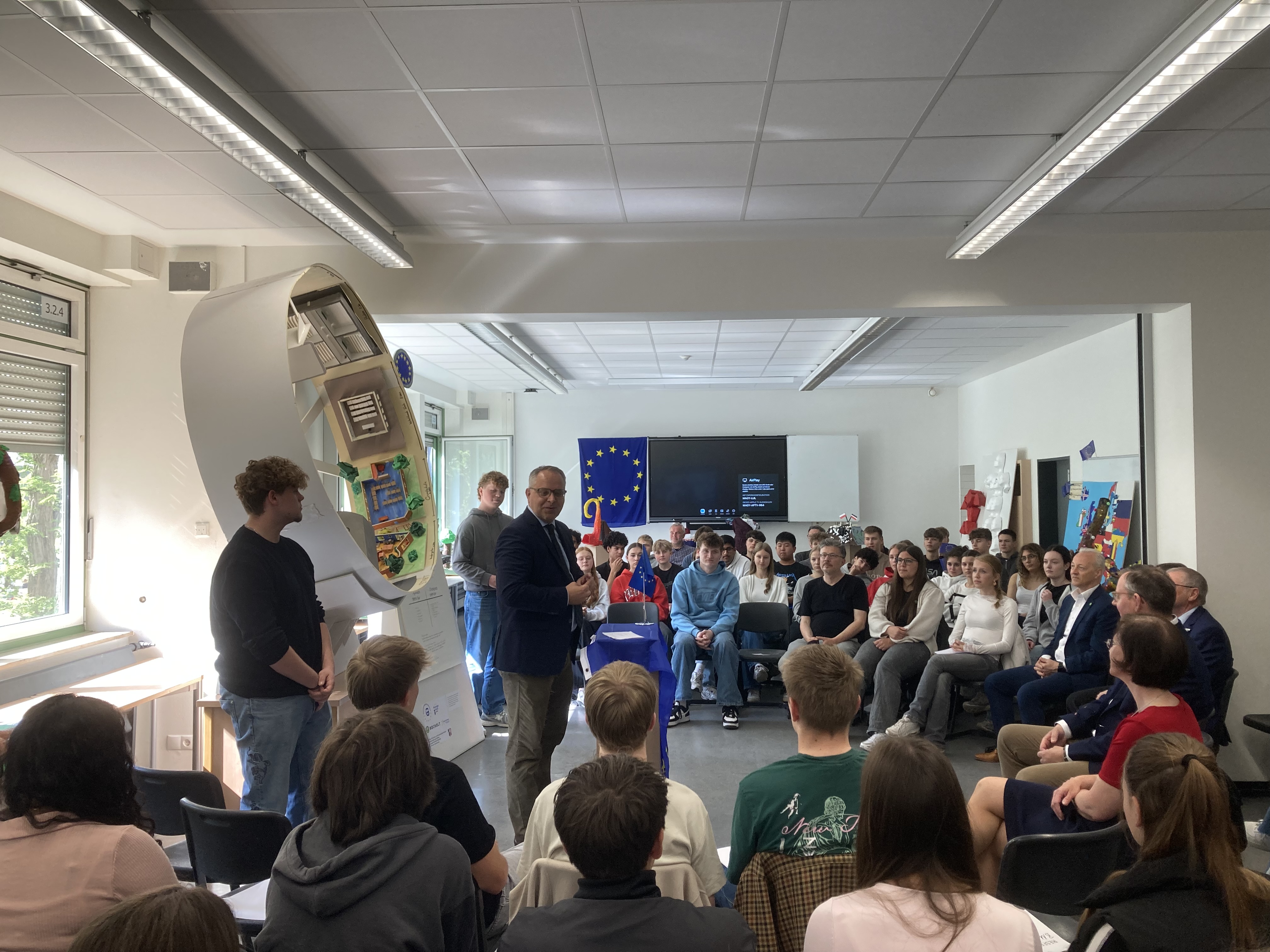 Bild 2 von 5 im Bilderkarussel