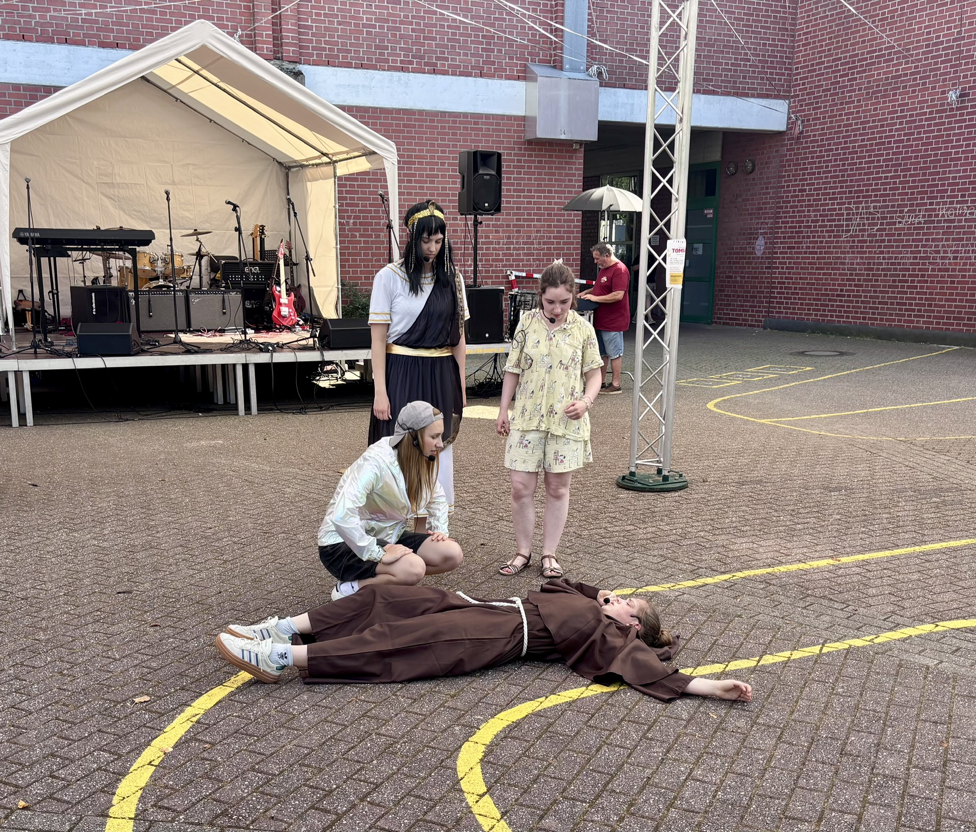 Bild 2 von 3 im Bilderkarussel
