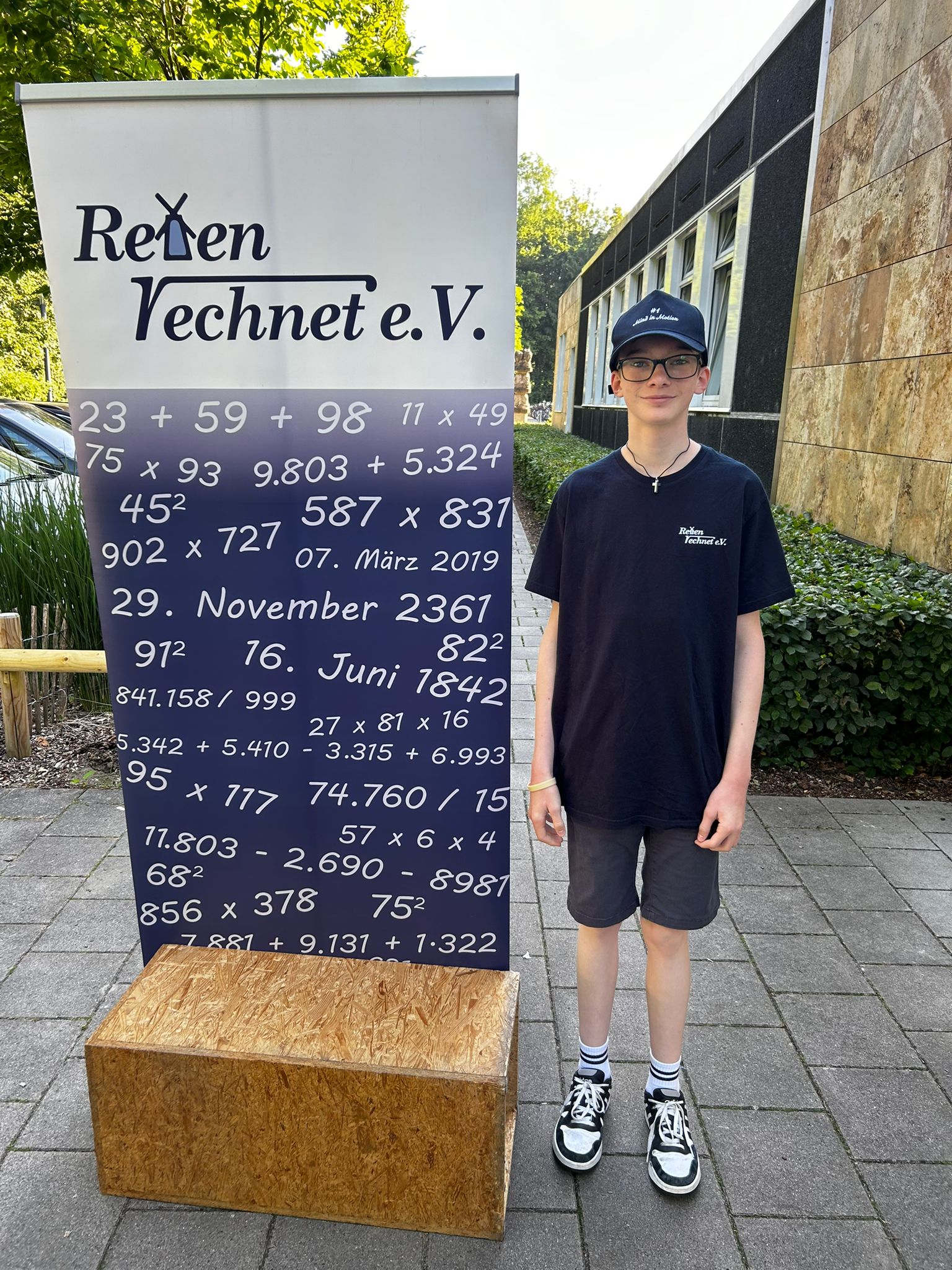 Bild 1 von 4 im Bilderkarussel