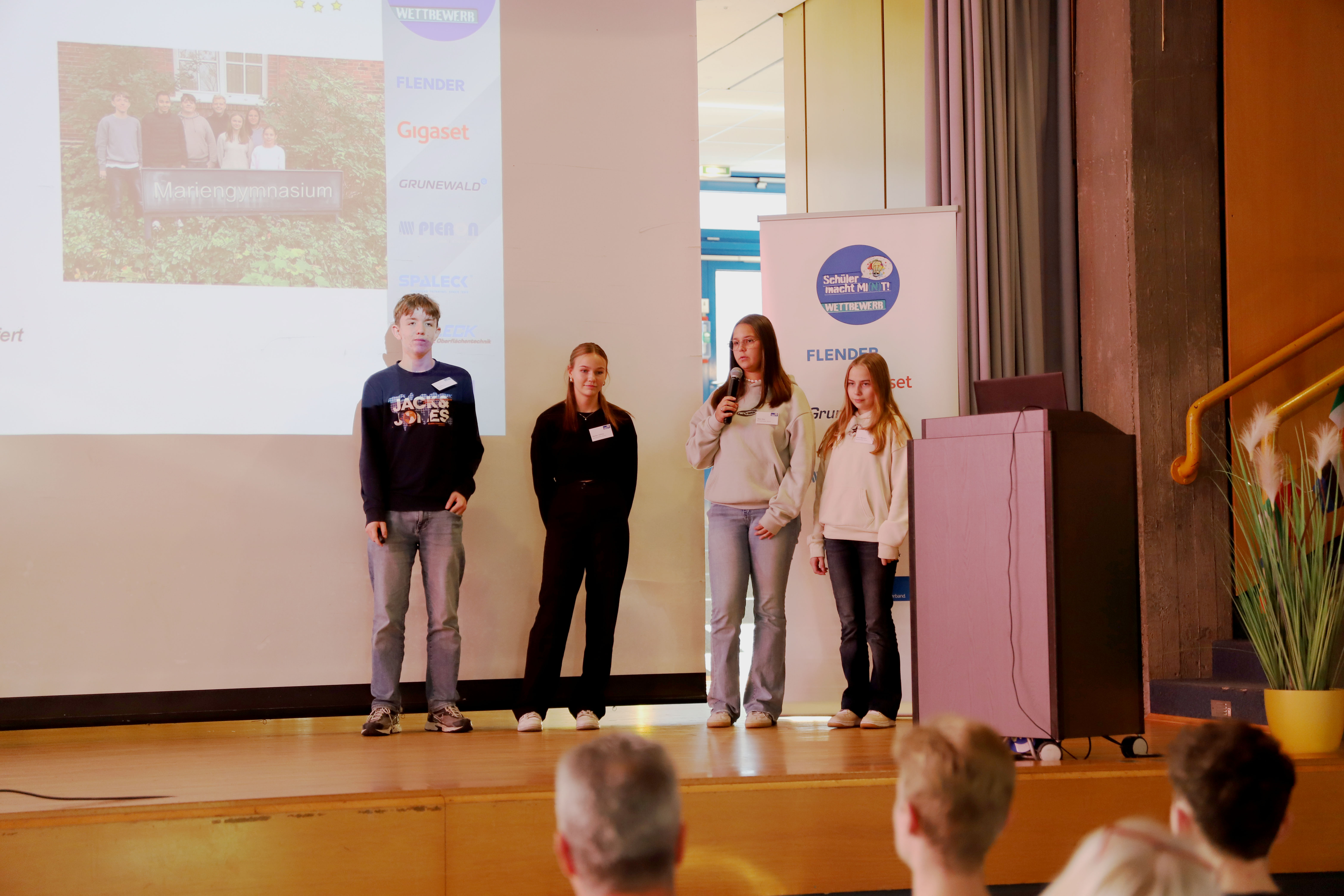 Bild 0 von 5 im Bilderkarussel