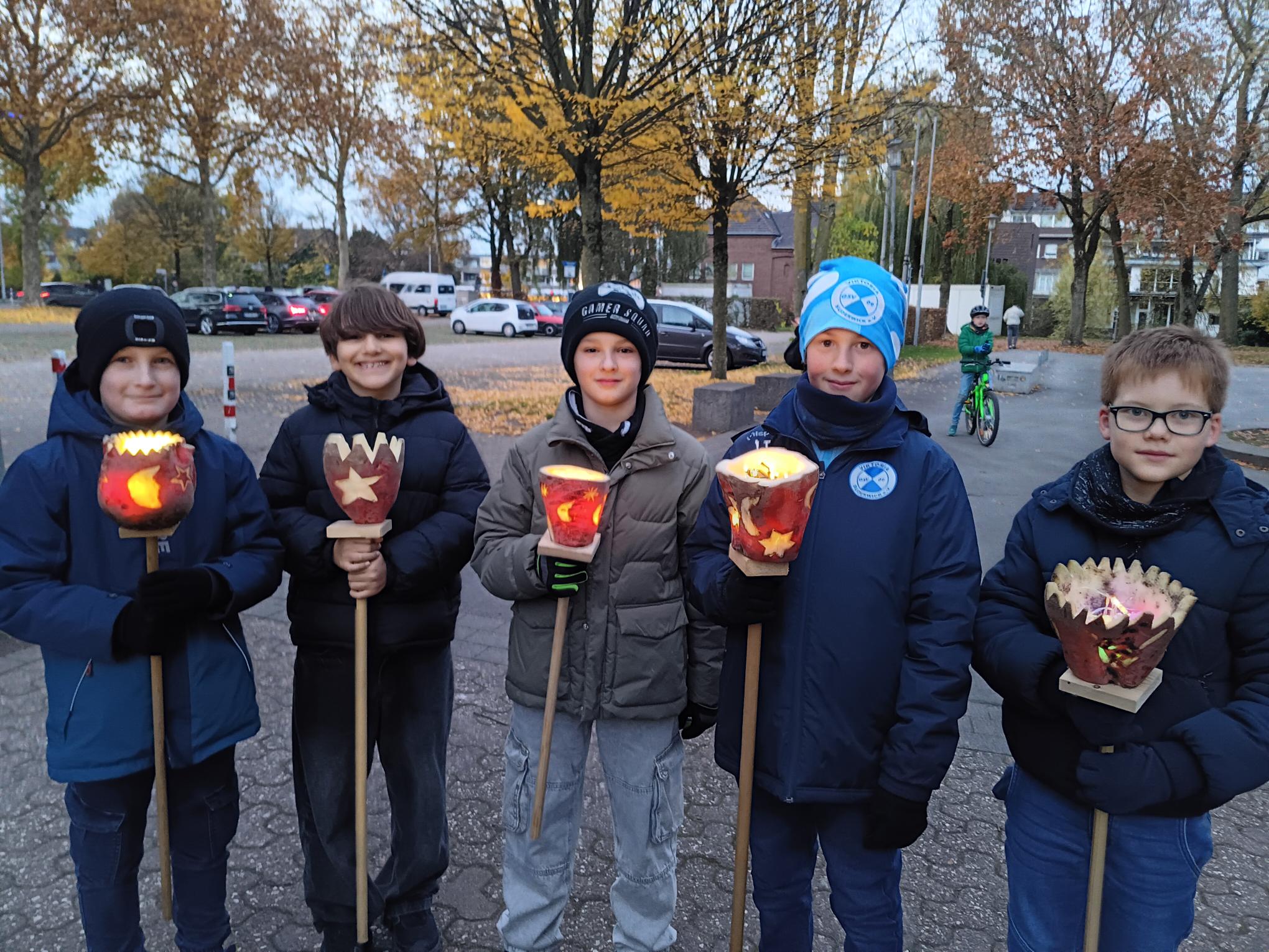 Bild 0 von 8 im Bilderkarussel