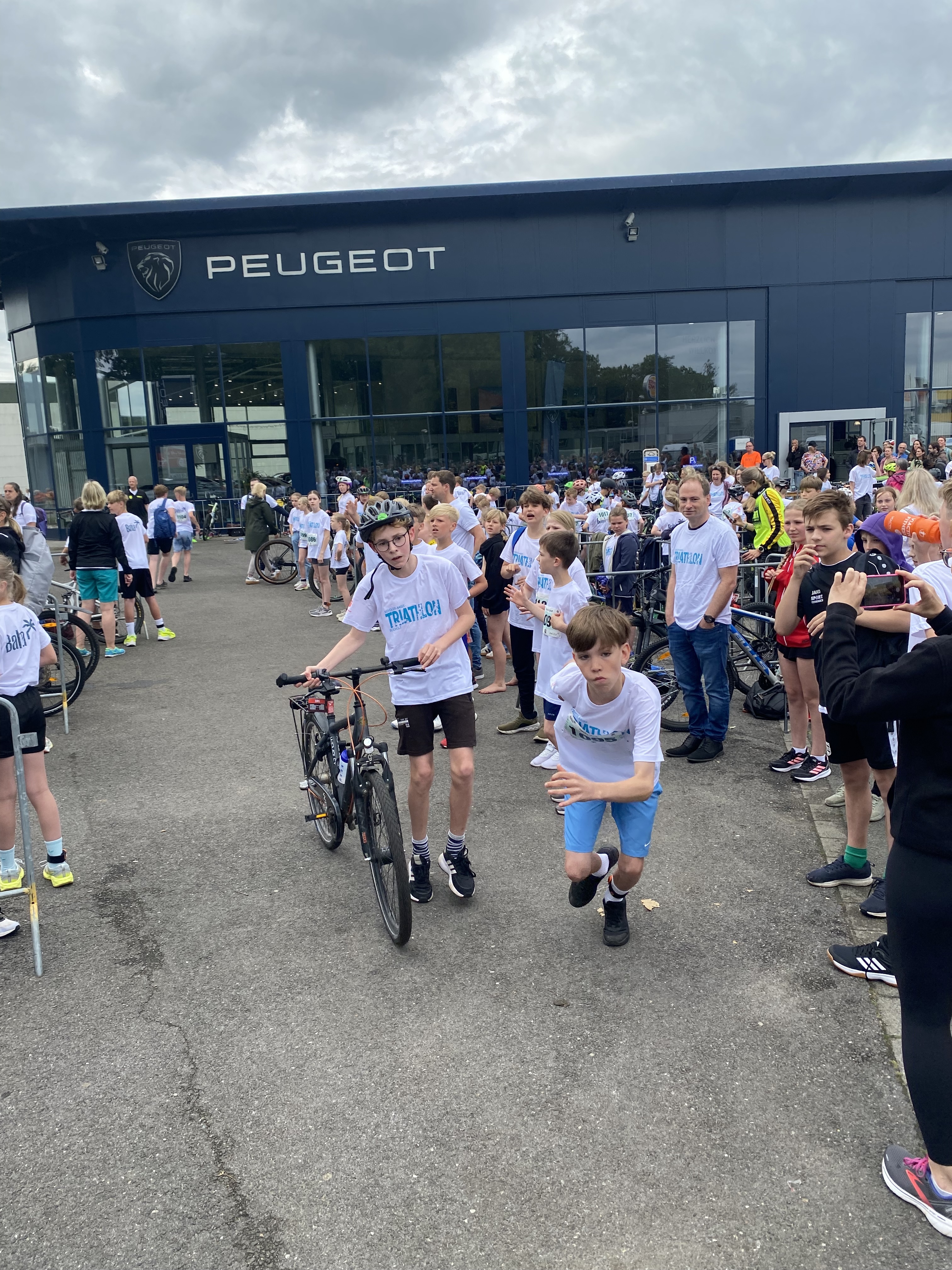Bild 0 von 4 im Bilderkarussel