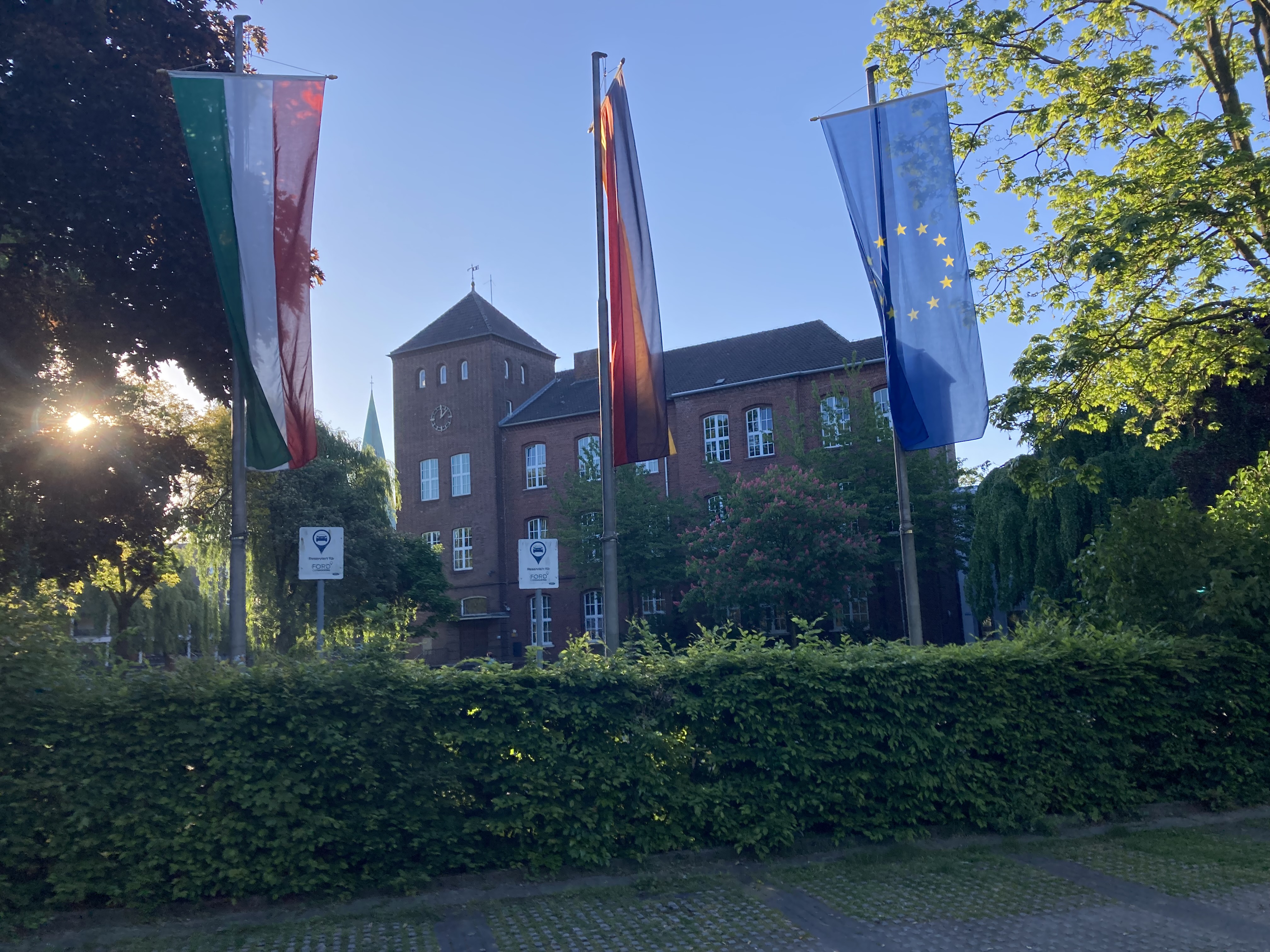 Nachrichtenbild: Hand in Hand für Europa!