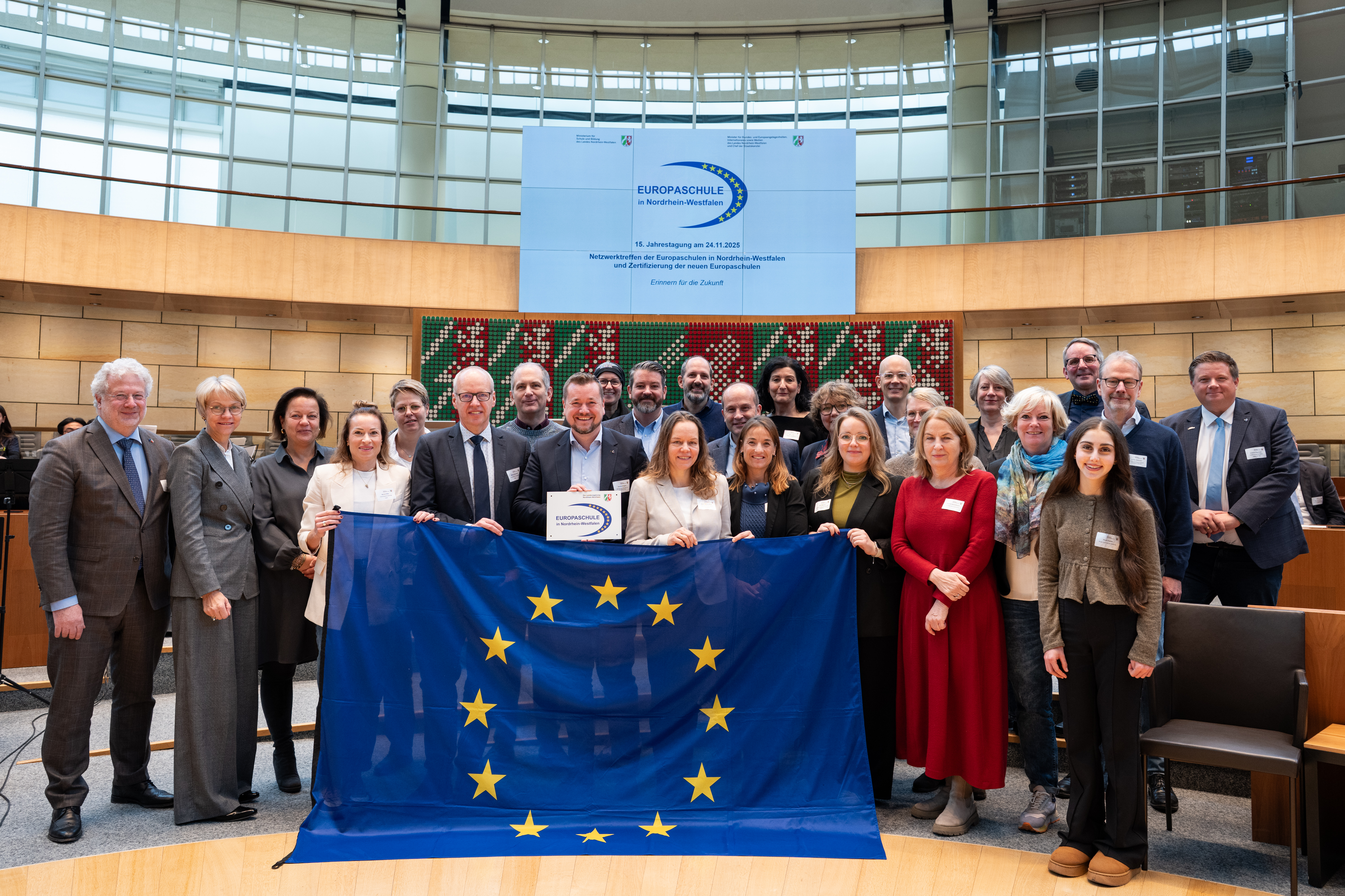 Nachrichtenbild: Das Mariengymnasium feiert: 15 Jahre Europaschule