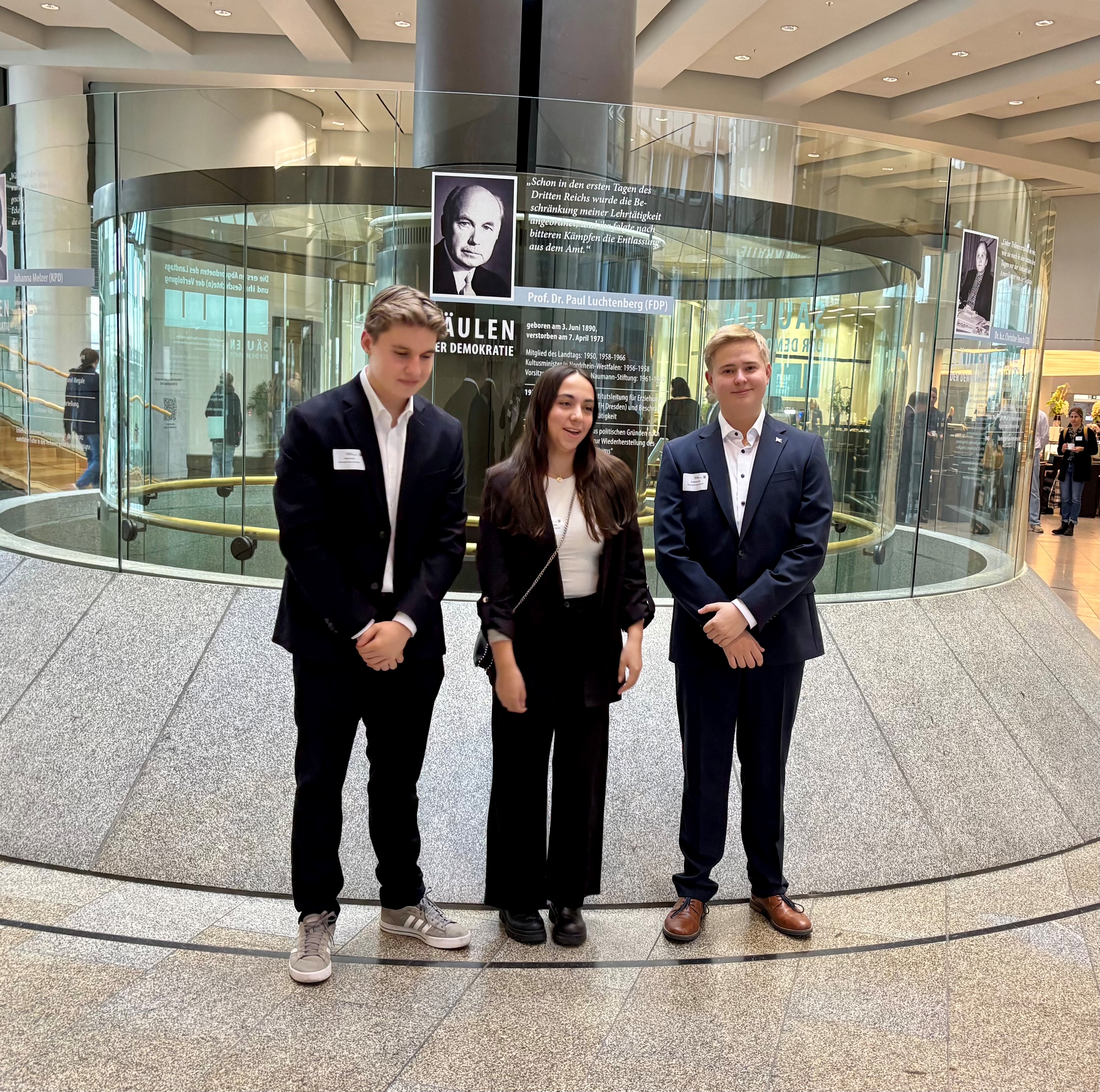 Bild 2 von 5 im Bilderkarussel