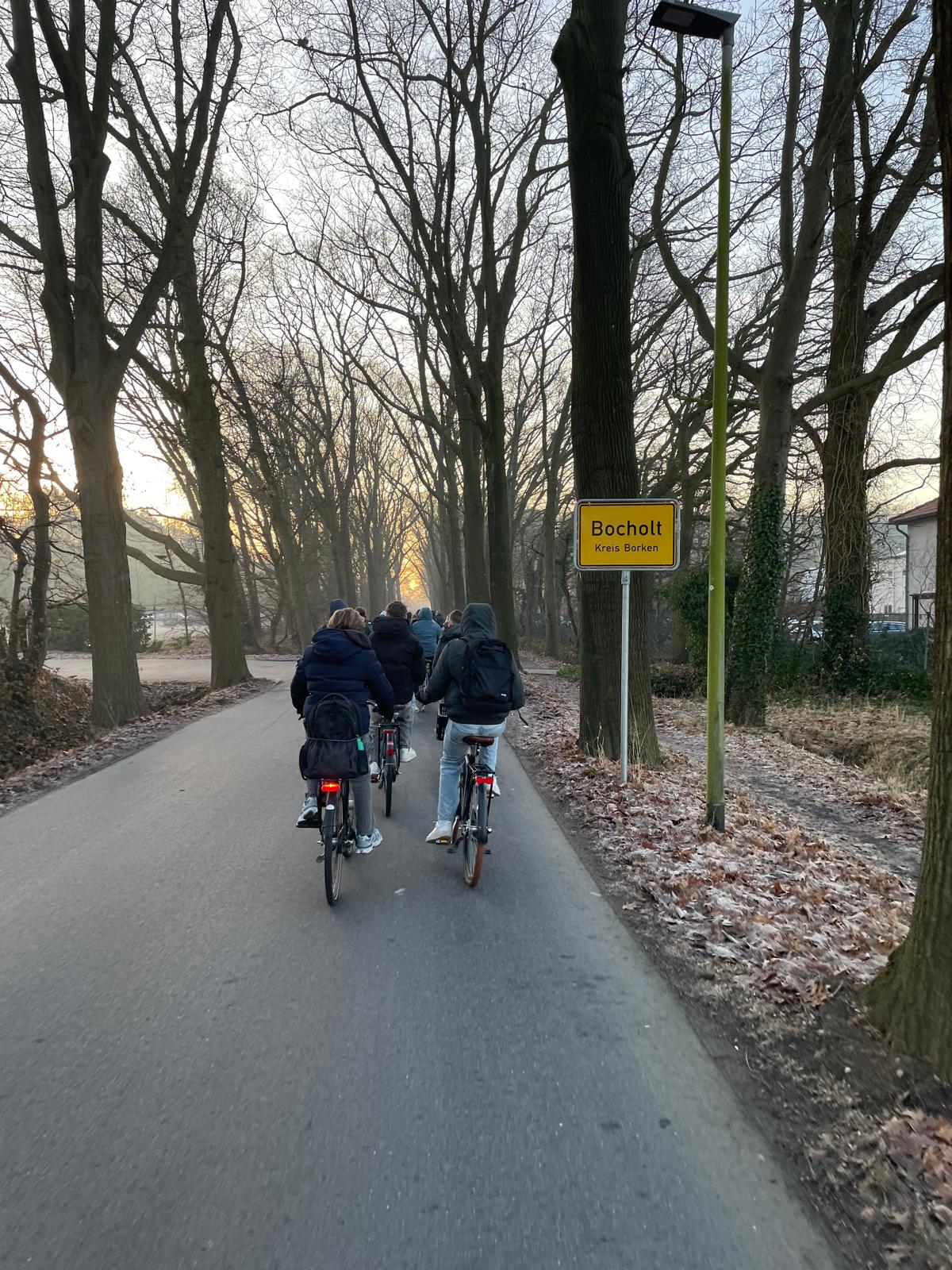 Bild 0 von 3 im Bilderkarussel